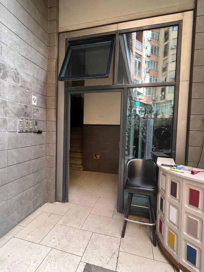 Luxury Center Observatori Apartment Tirana Bagian luar foto