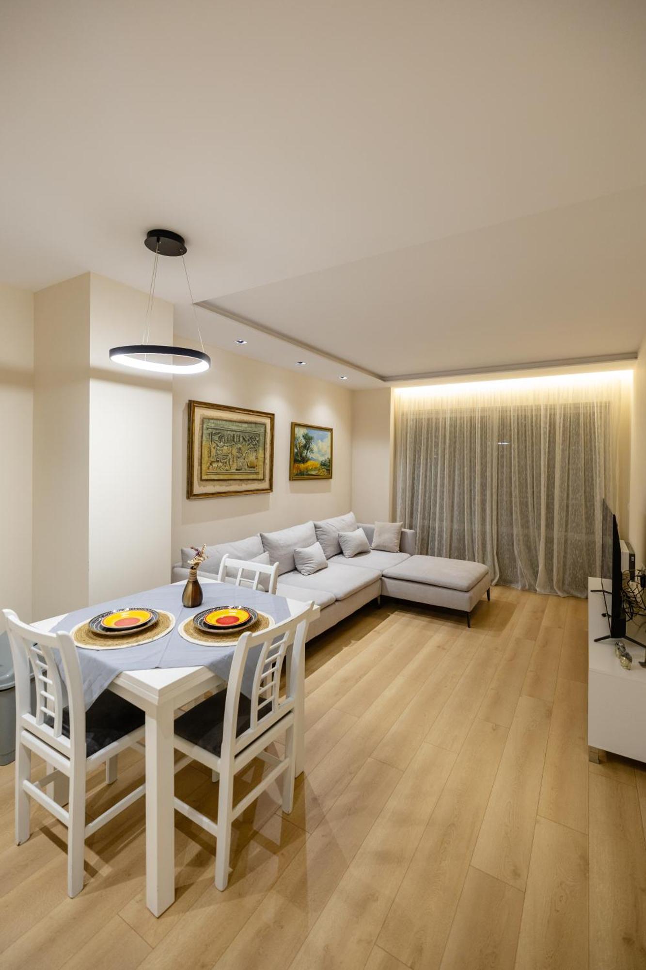 Luxury Center Observatori Apartment Tirana Bagian luar foto
