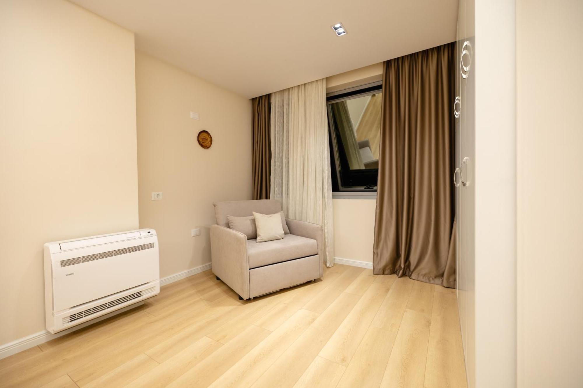 Luxury Center Observatori Apartment Tirana Bagian luar foto