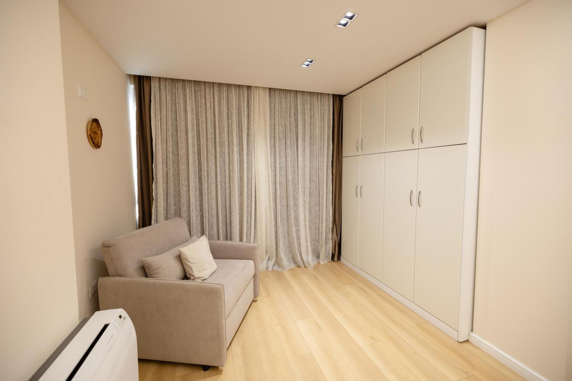 Luxury Center Observatori Apartment Tirana Bagian luar foto