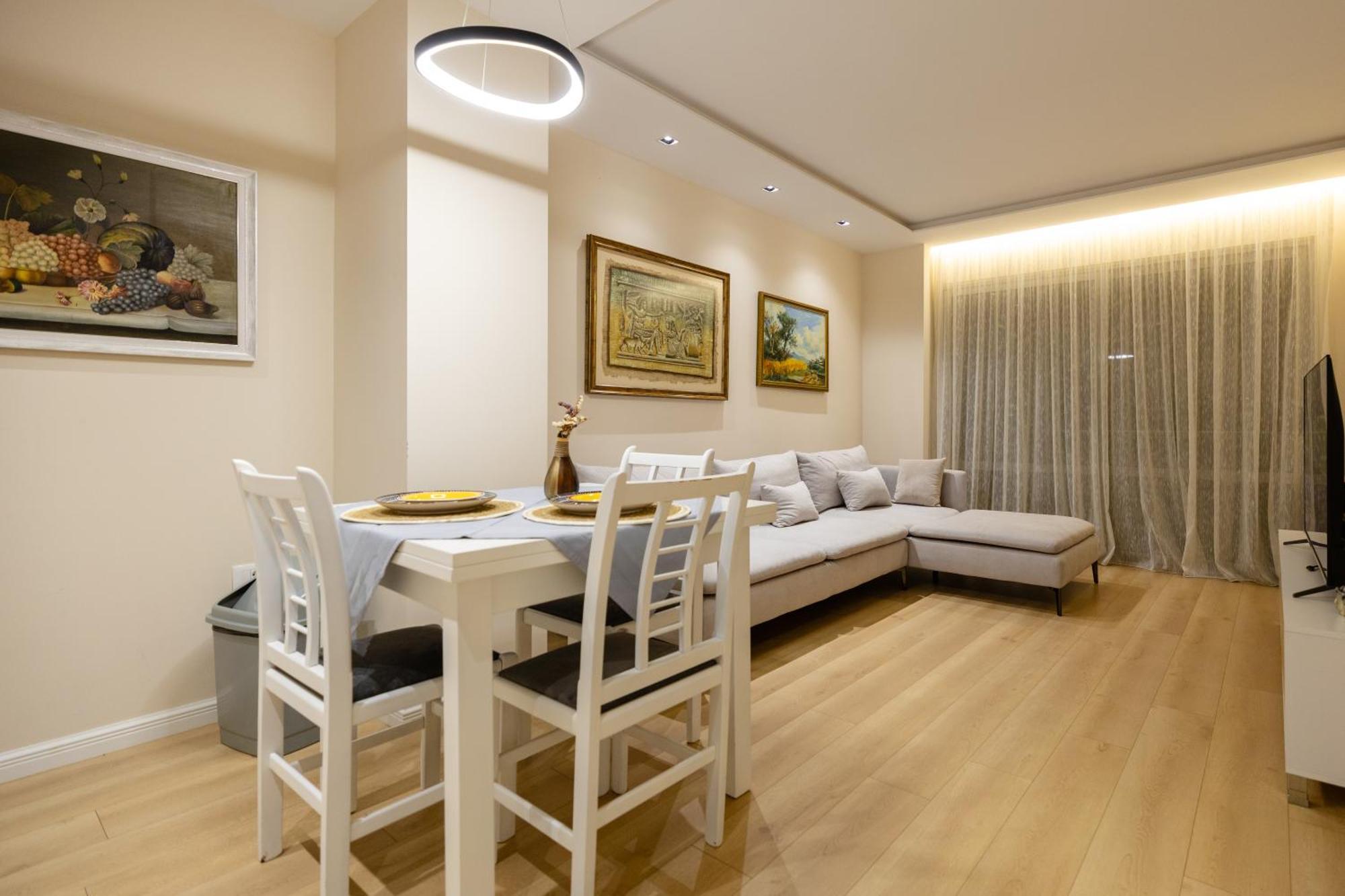 Luxury Center Observatori Apartment Tirana Bagian luar foto