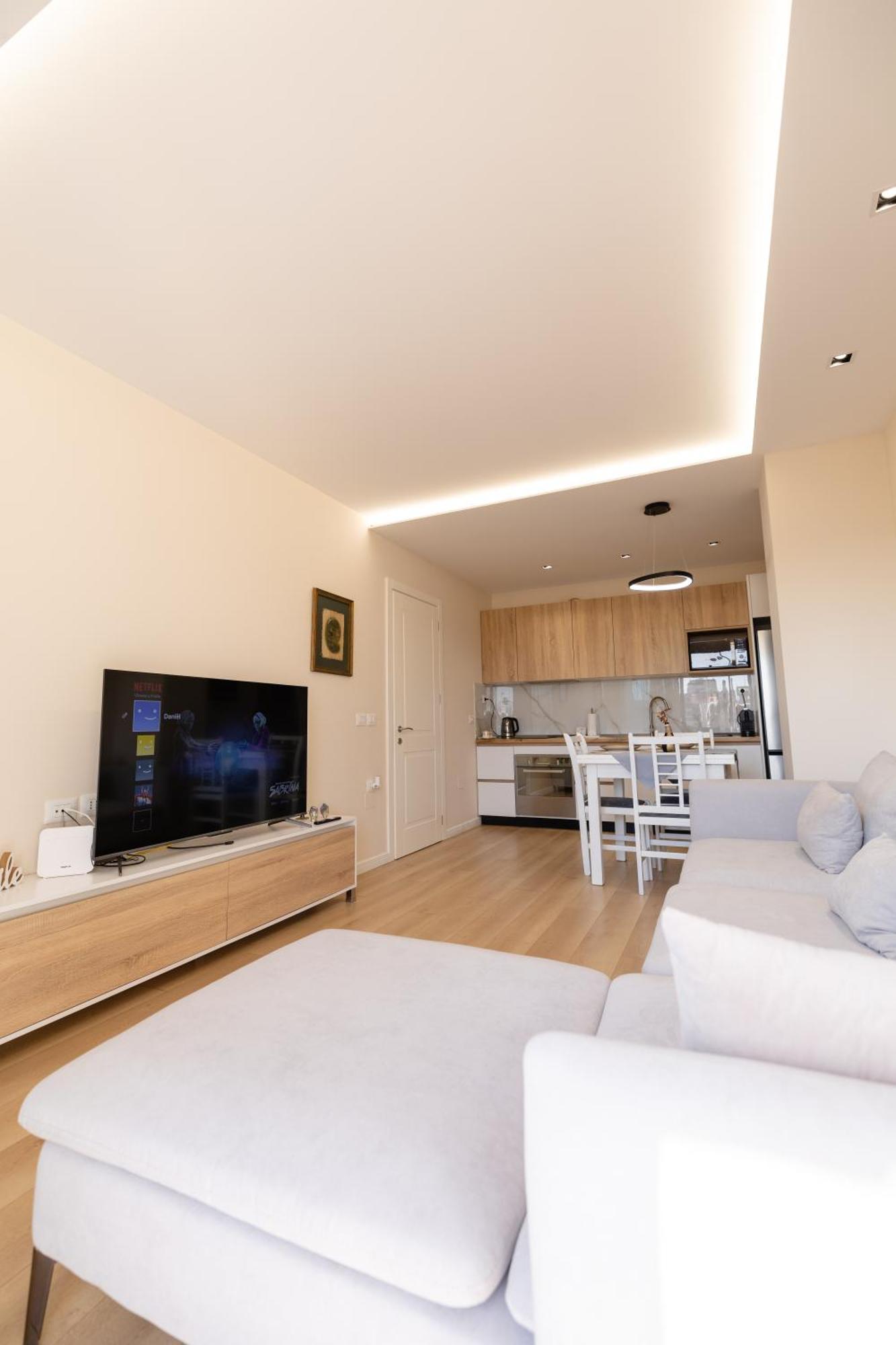 Luxury Center Observatori Apartment Tirana Bagian luar foto